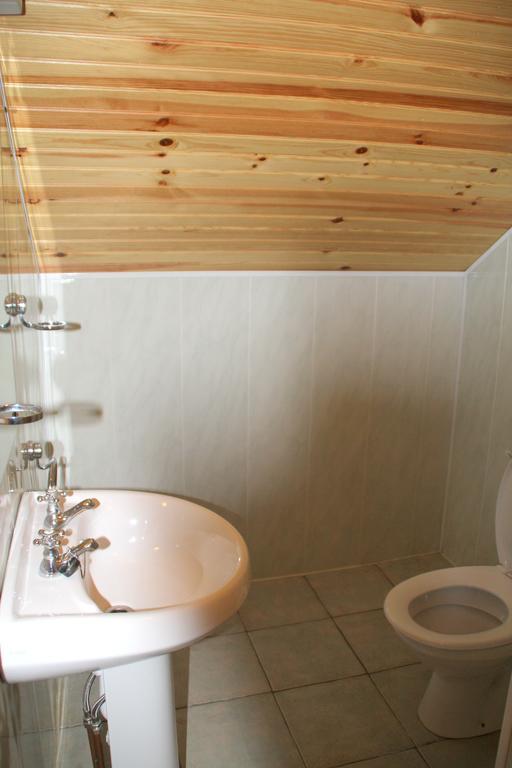 Woodview House Bed And Breakfast Ballinrobe Room photo
